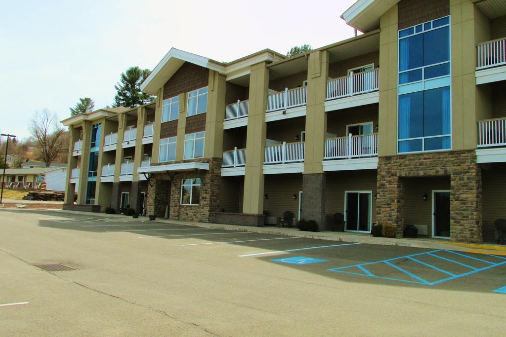 Crystal Springs And Hotel 4*